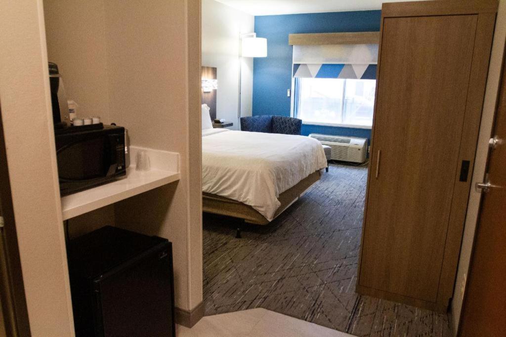 Holiday Inn Express O'Neill By Ihg Exterior photo