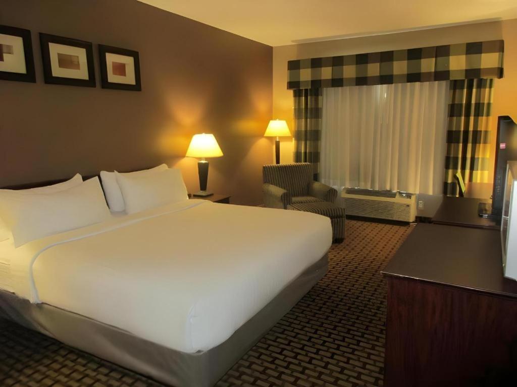 Holiday Inn Express O'Neill By Ihg Exterior photo