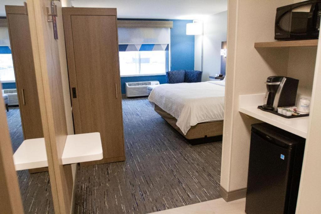 Holiday Inn Express O'Neill By Ihg Exterior photo