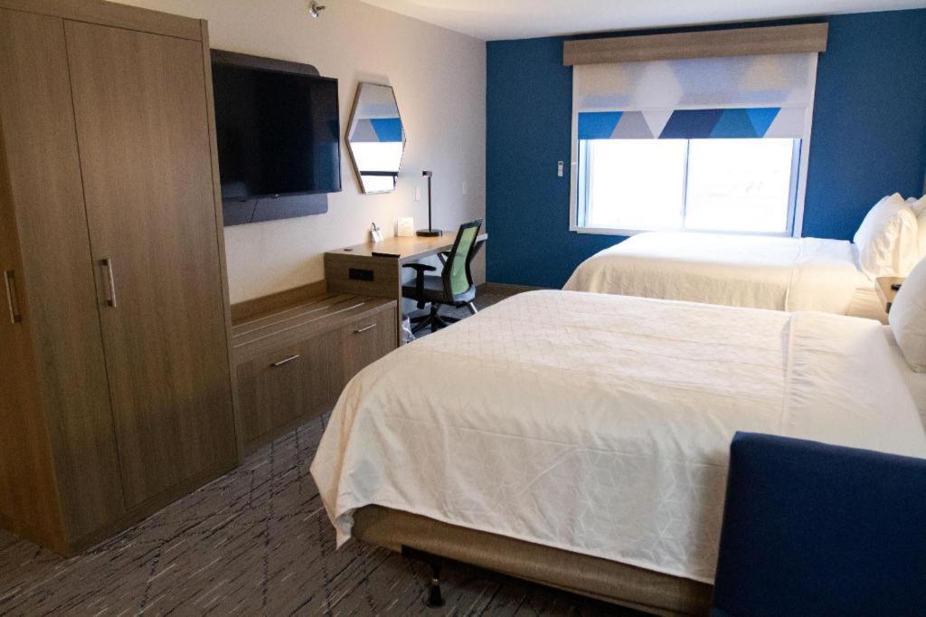Holiday Inn Express O'Neill By Ihg Exterior photo