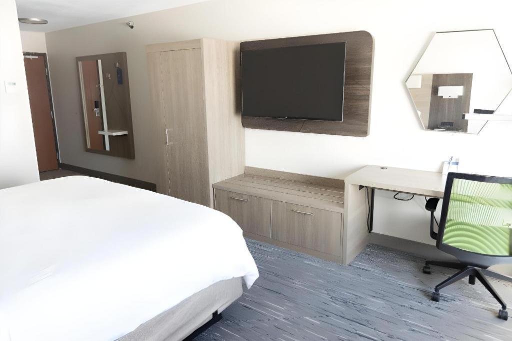 Holiday Inn Express O'Neill By Ihg Exterior photo