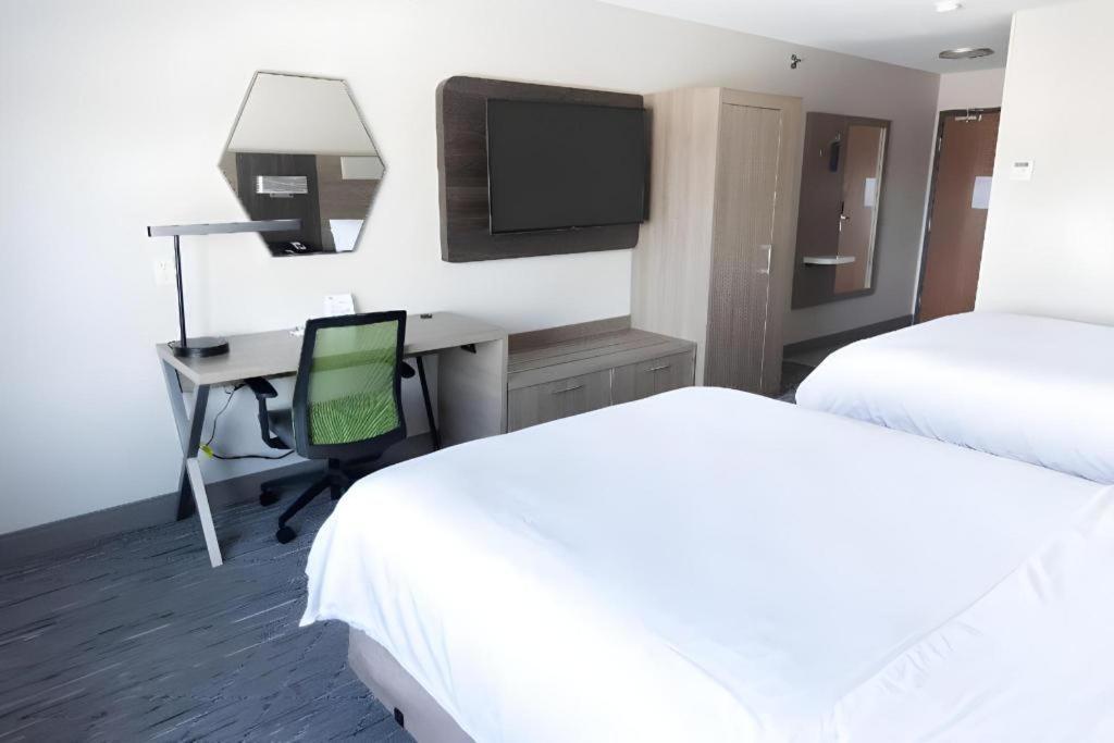 Holiday Inn Express O'Neill By Ihg Exterior photo
